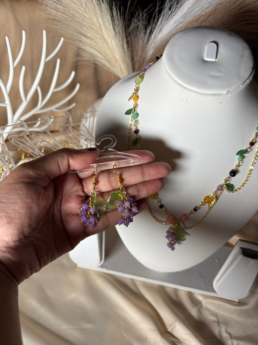 Grape vine Necklace and earings set